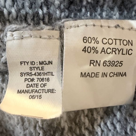 Retrofit Black and Gray Knit Sweater - Picture 4 of 4